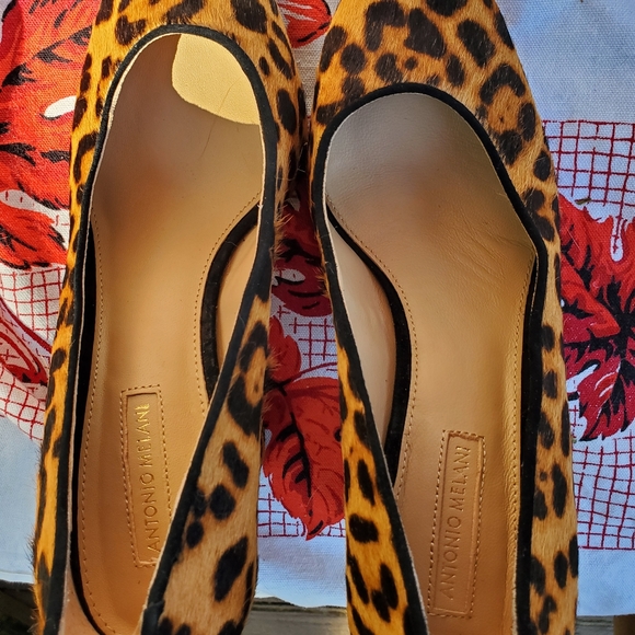 ANTONIO MELANI Calf hair leopard print block heels Pumps - Picture 7 of 10